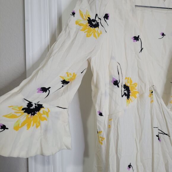 Free People Medium dress deep v-neck wrap button ruffle flutter sleeve sheer - Picture 7 of 8